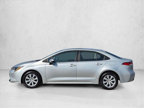 Used 2024 Toyota Corolla LE FWD image 9