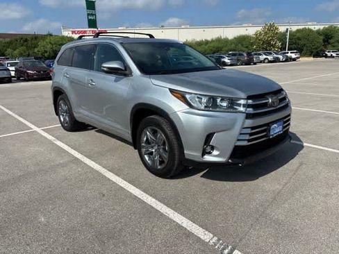 Used 2019 Toyota Highlander Limited Platinum AWD/4WD image 7