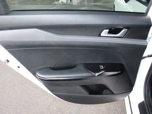 Used 2022 Kia K5 LXS FWD image 43
