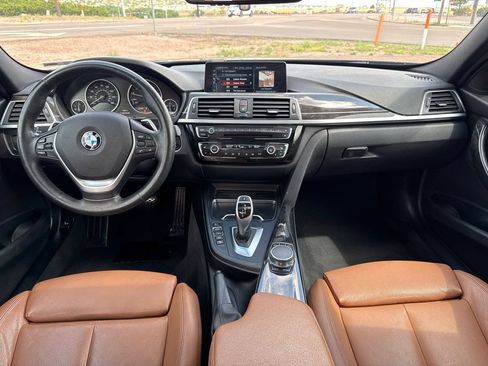 Used 2017 BMW 330i xDrive Sedan AWD/4WD image 18