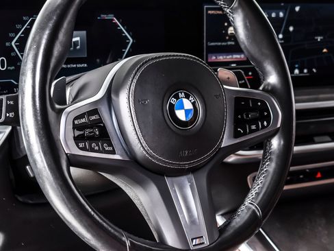 Used 2024 BMW X5 xDrive40i w/ M Sport Package AWD/4WD image 18
