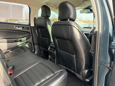 Used 2019 Ford Edge SEL w/ Equipment Group 201A image 32