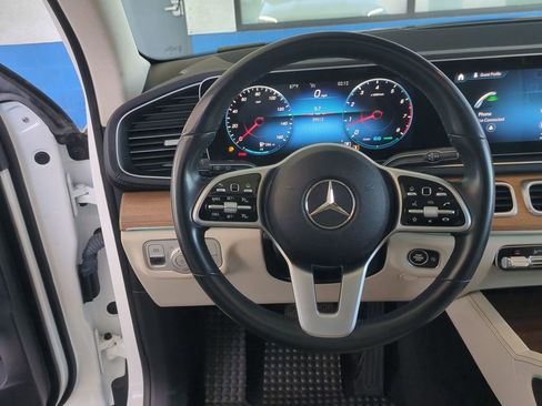 Used 2021 Mercedes-Benz GLS 450 4MATIC image 22