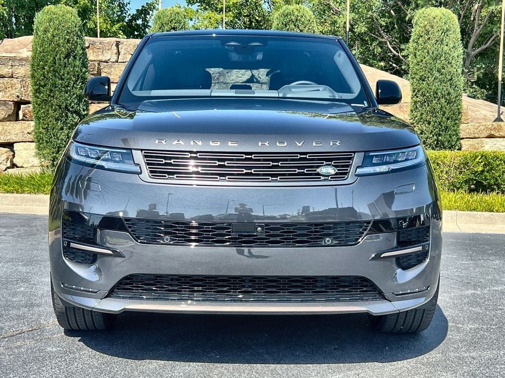 New 2026 Land Rover Range Rover Sport Dynamic SE AWD/4WD image 8