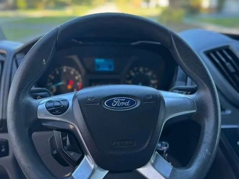 Used 2017 Ford Transit 250 130 Low Roof RWD image 13