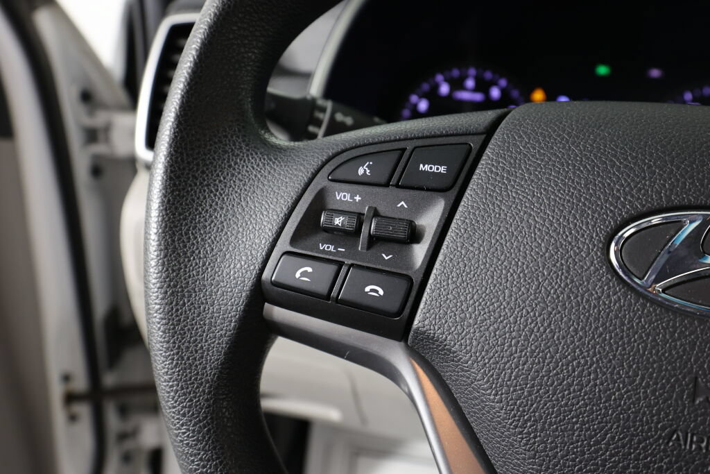 Used 2019 Hyundai Tucson Value AWD/4WD image 32