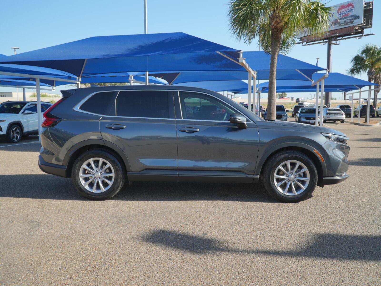 Used 2025 Honda CR-V EX image 10