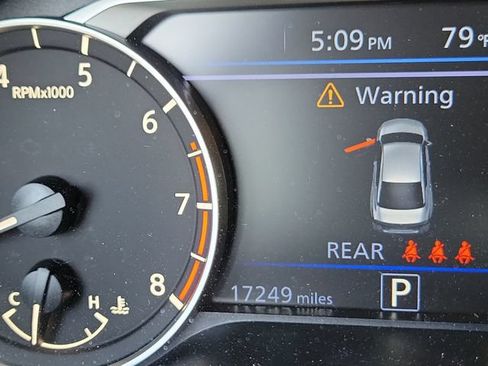 Used 2024 Nissan Altima 2.5 SR FWD image 27