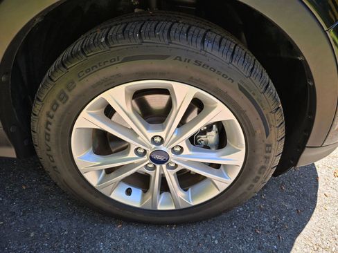 Used 2018 Ford Escape SEL AWD/4WD image 10