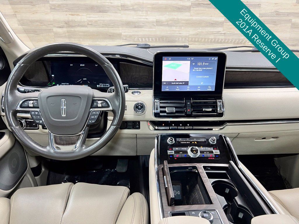 Used 2021 Lincoln Navigator L Reserve w/ Luxury Package AWD/4WD image 2