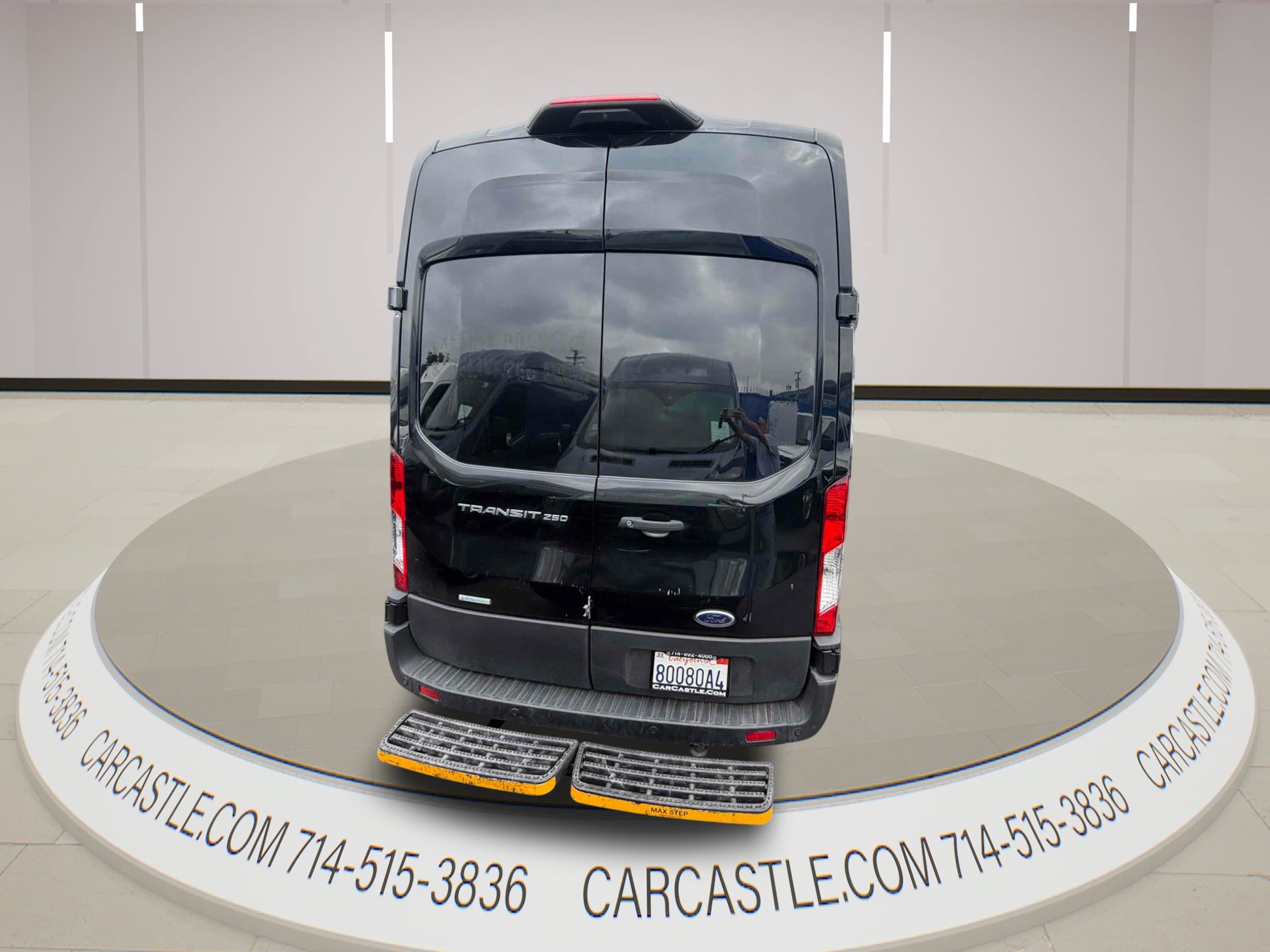 Used 2023 Ford Transit 250 148 High Roof Extended w/ Load Area Protection Package RWD image 3