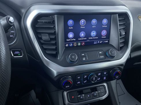 Used 2023 GMC Acadia SLE w/ Driver Convenience Package image 5