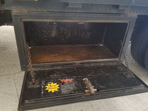 Used 2017 Ford F350 XL w/ Power Equipment Group image 18