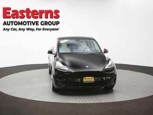 Used 2021 Tesla Model Y Long Range AWD/4WD image 46
