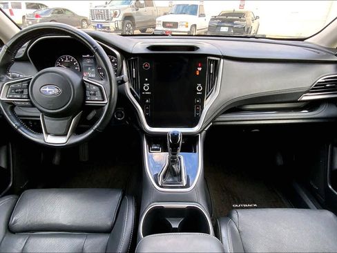 Used 2023 Subaru Outback Limited image 15
