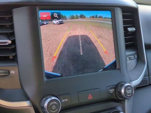 Used 2024 RAM 2500 Big Horn w/ Bed Utility Group image 17