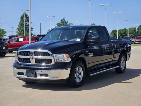 Used 2019 RAM 1500 Tradesman w/ Chrome Plus Package RWD image 4