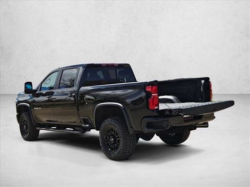 New 2026 Chevrolet Silverado 2500 ZR2 image 9