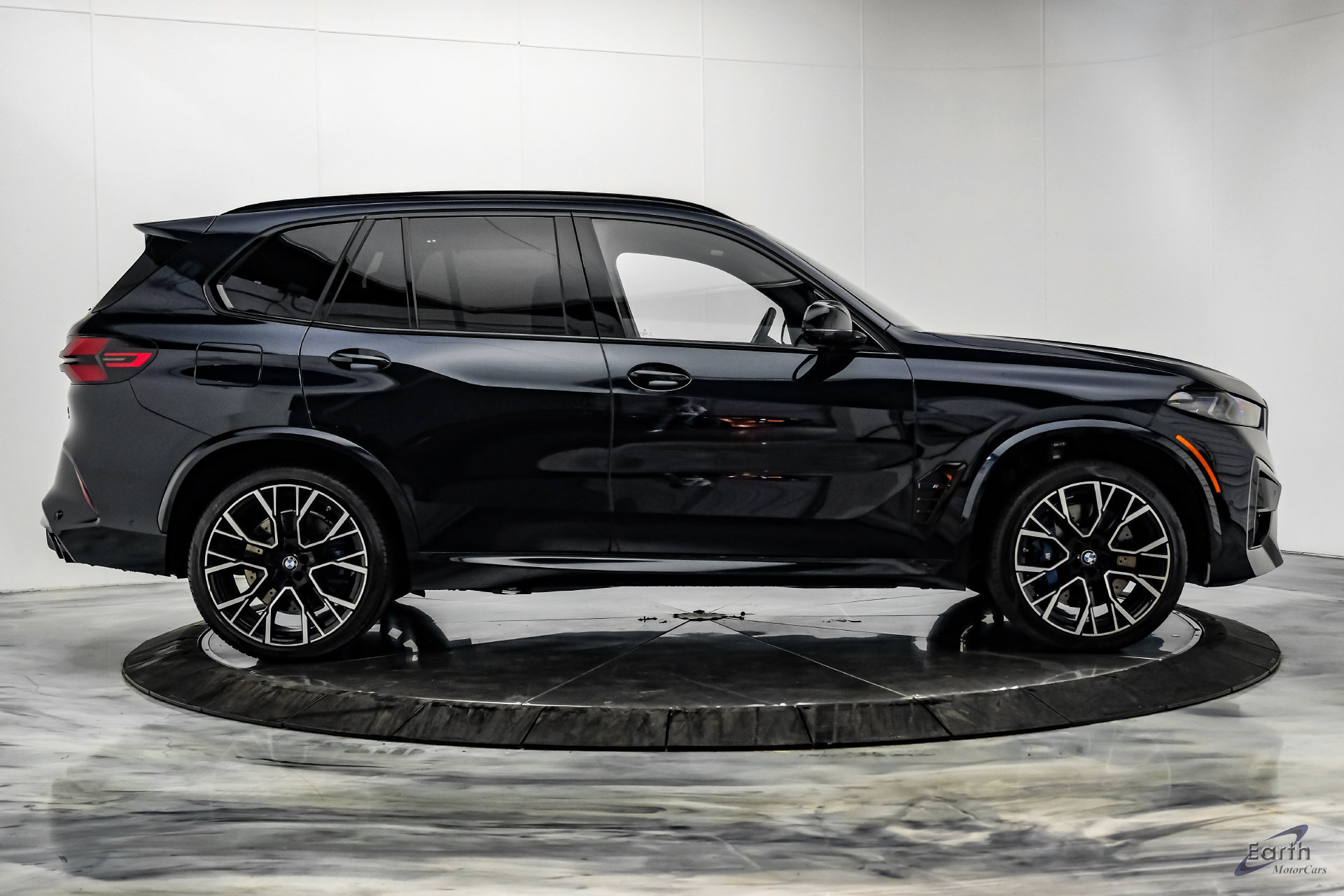 Used 2025 BMW X5 M Competition w/ Executive Package AWD/4WD image 20