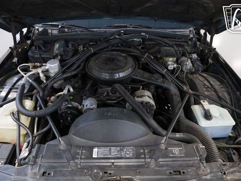 Used 1992 Cadillac Brougham Limousine image 4