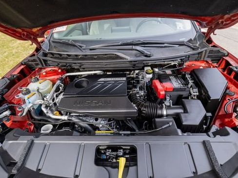 Used 2025 Nissan Rogue SV AWD/4WD image 23