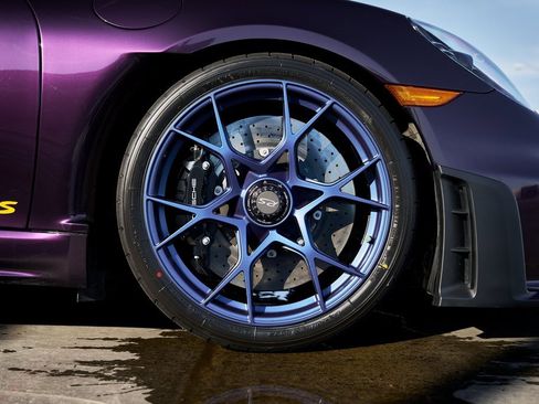 Used 2024 Porsche 718 Cayman GT4 RS w/ Weissach Package image 18