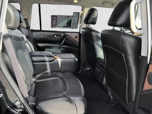 Used 2021 Nissan Armada SL w/ Captain's Chairs Package image 18
