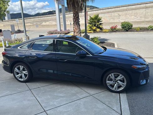 Used 2025 Audi A5 2.0T Premium Plus w/ Premium Plus image 5