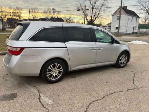 Used 2012 Honda Odyssey EX-L image 9