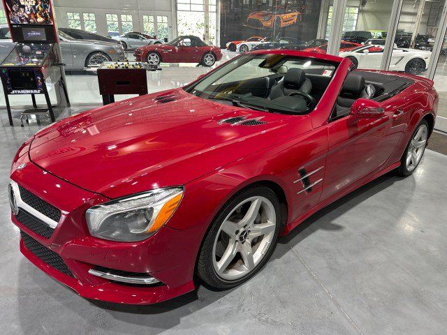 Used 2015 Mercedes-Benz SL 550 w/ Driver Assistance Package image 1