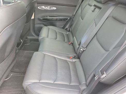 Used 2025 Genesis GV70 2.5T AWD/4WD image 7