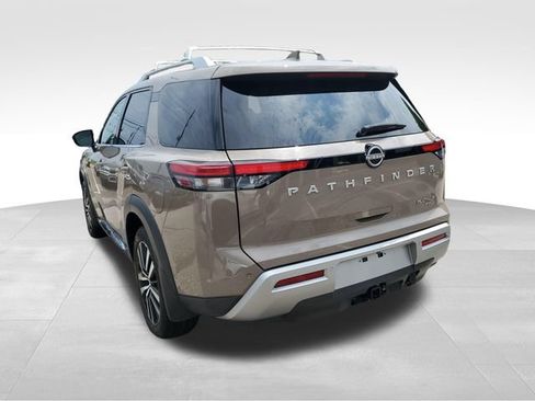 Used 2024 Nissan Pathfinder Platinum w/ Cargo Package AWD/4WD image 6