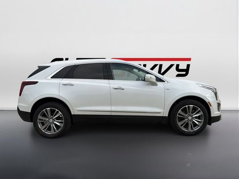 Used 2025 Cadillac XT5 Premium Luxury FWD image 4