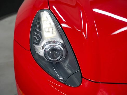 Used 2012 Ferrari California image 12