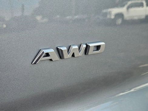 Certified 2025 Cadillac XT4 Premium Luxury image 22