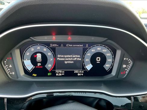 Used 2025 Audi Q3 2.0T Premium Plus w/ Premium Plus Package image 24