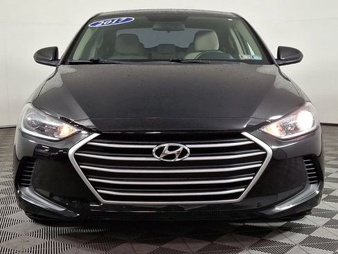 Used 2017 Hyundai Elantra SE FWD image 5