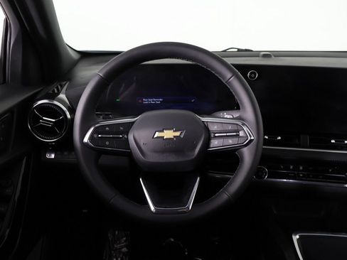 Used 2025 Chevrolet Equinox LT AWD/4WD image 39