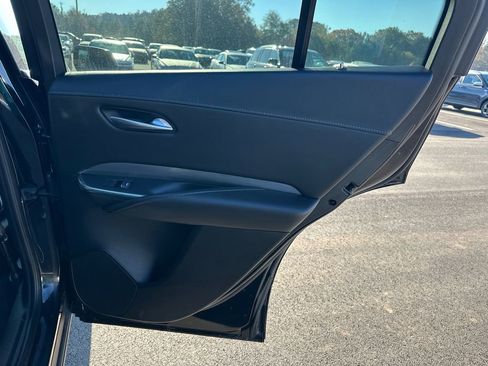 Used 2025 Cadillac XT4 Premium Luxury image 16