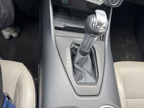 Used 2024 Ford Mustang Premium image 19