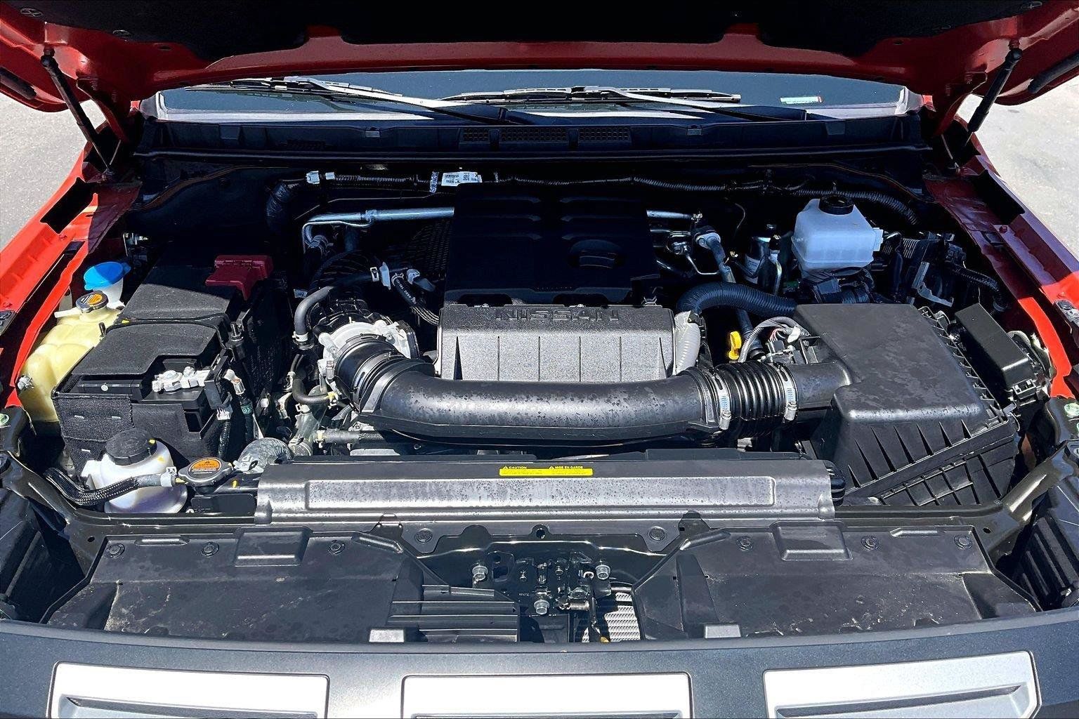 Used 2025 Nissan Frontier PRO-4X AWD/4WD image 31