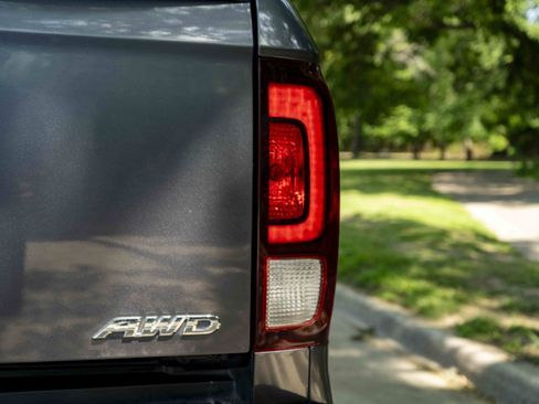 Used 2023 Honda Ridgeline RTL-E image 13