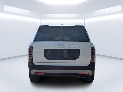 New 2026 Hyundai Palisade SE FWD image 4