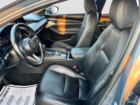 Used 2021 MAZDA MAZDA3 s image 22