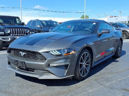 Used 2019 Ford Mustang Coupe w/ Equipment Group 101A RWD image 5