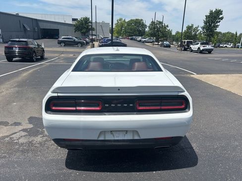 Used 2017 Dodge Challenger GT w/ Driver Convenience Group AWD/4WD image 10