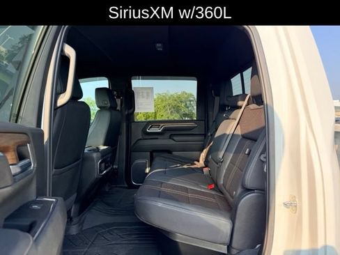 Used 2024 Chevrolet Silverado 2500 High Country w/ Technology Package AWD/4WD image 9