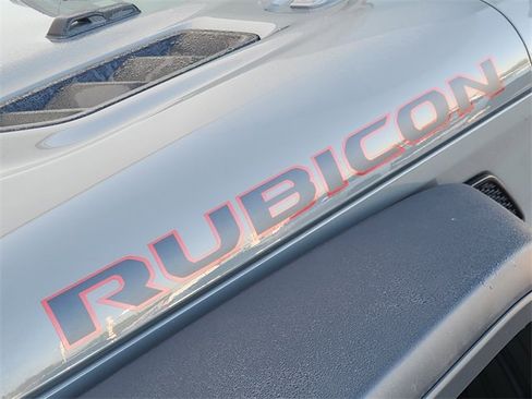 Used 2020 Jeep Gladiator Rubicon AWD/4WD image 10