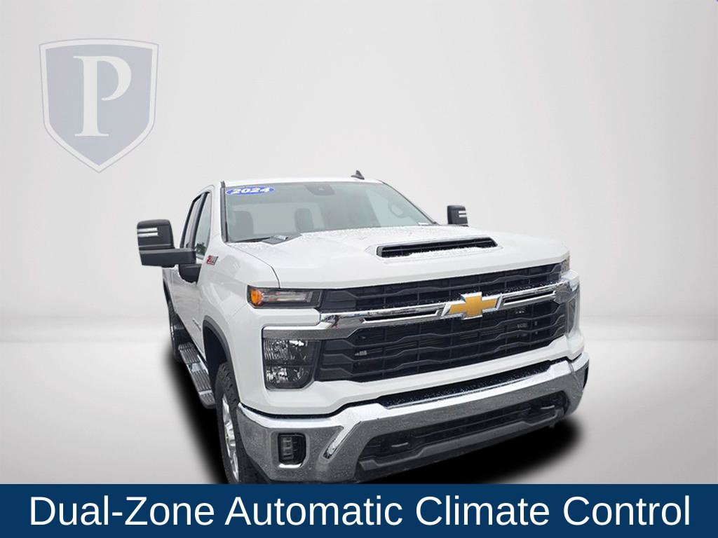 Used 2024 Chevrolet Silverado 2500 LT AWD/4WD image 15