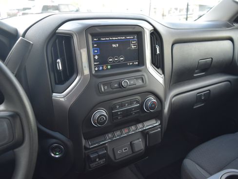 Used 2024 Chevrolet Silverado 2500 Custom w/ Custom Convenience Package AWD/4WD image 14